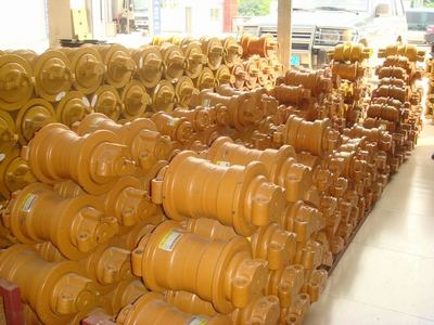 小松360-7四轮一带 价格、厂家与工程机械配件全解析